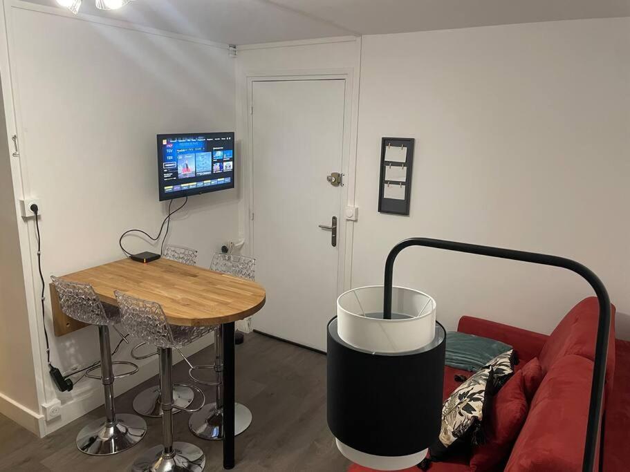 Appartement Place De Камбре Екстериор снимка