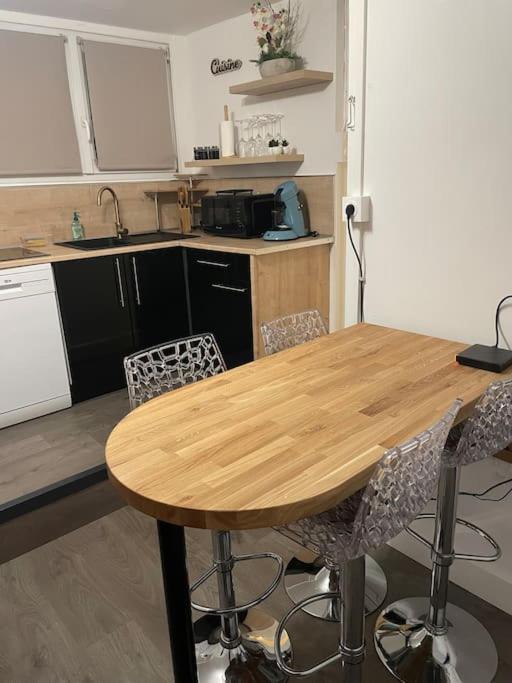Appartement Place De Камбре Екстериор снимка